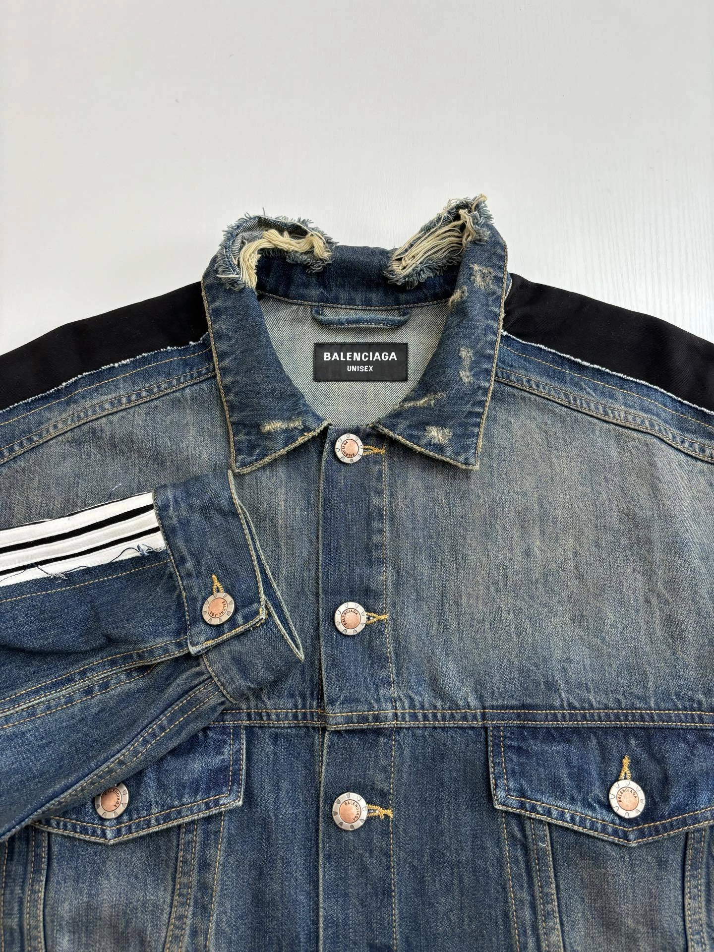wg.luxury- 218593i16 item:E-F431G1498H